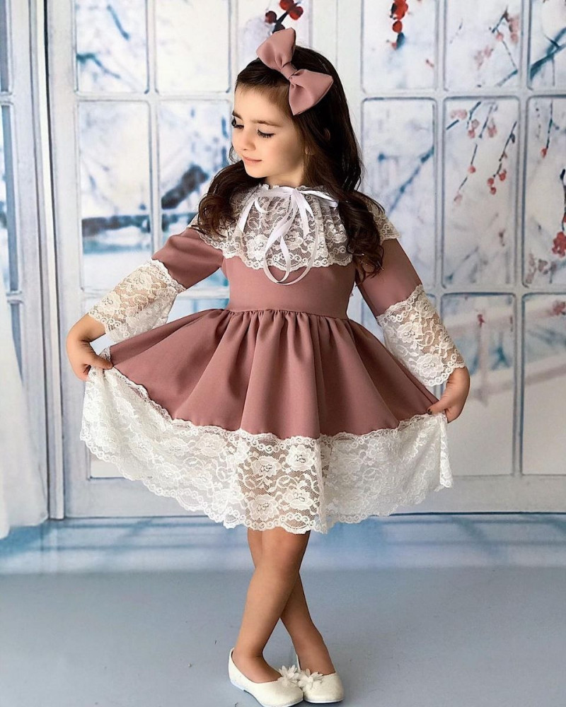 Elegant dress with a hair collar, Turkish craftsmanship