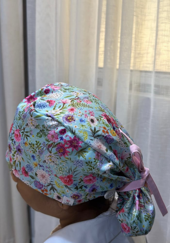 surgical cap - pink flowers