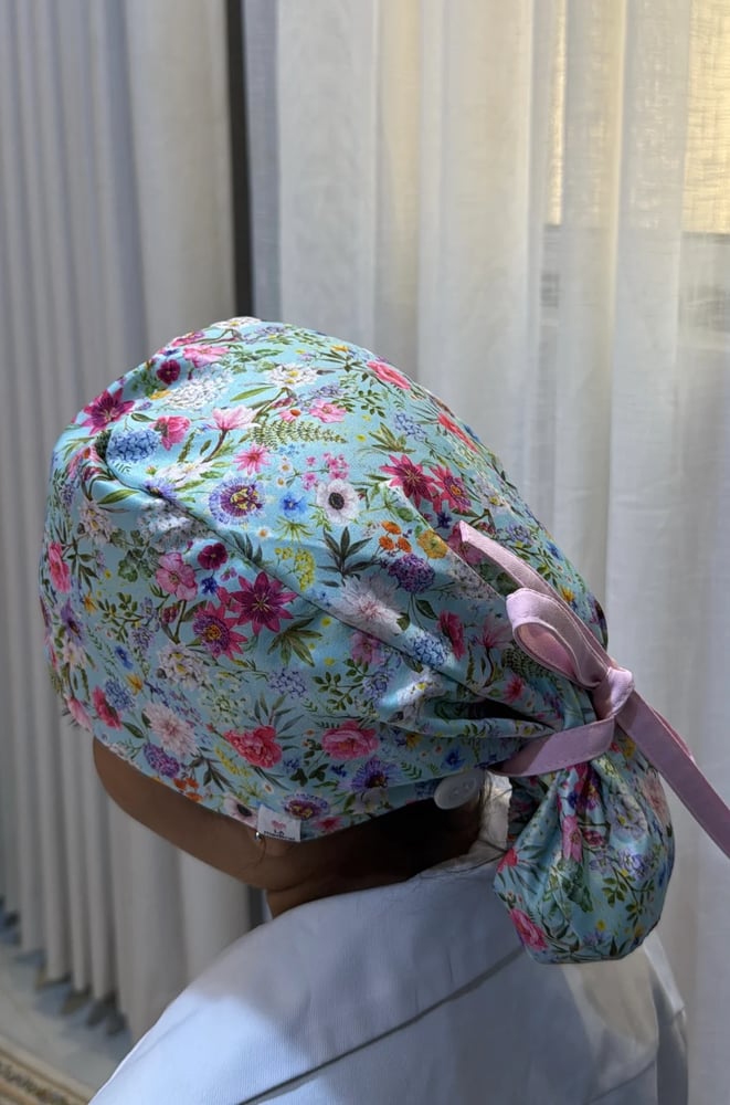 surgical cap - pink flowers