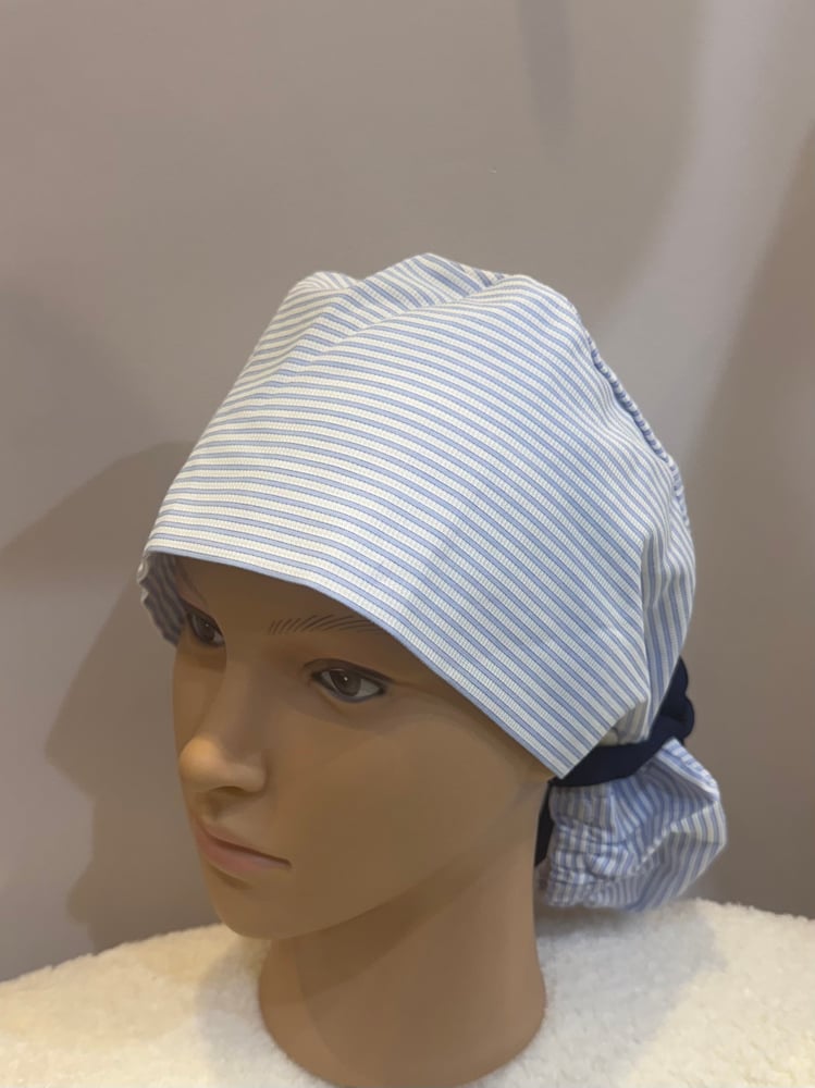 surgical cap - blue line