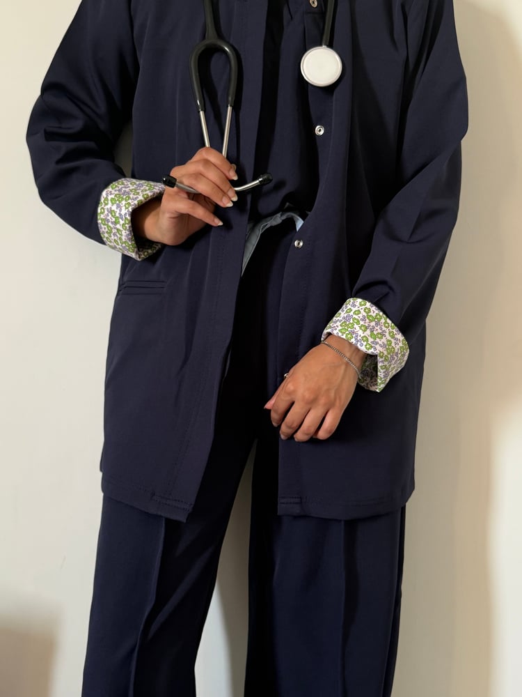 formal- scrub - jacket كحلي، اسود