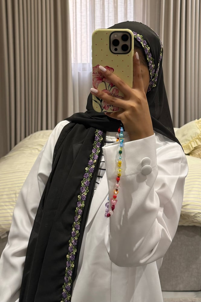 طرحه بلون الزيتي