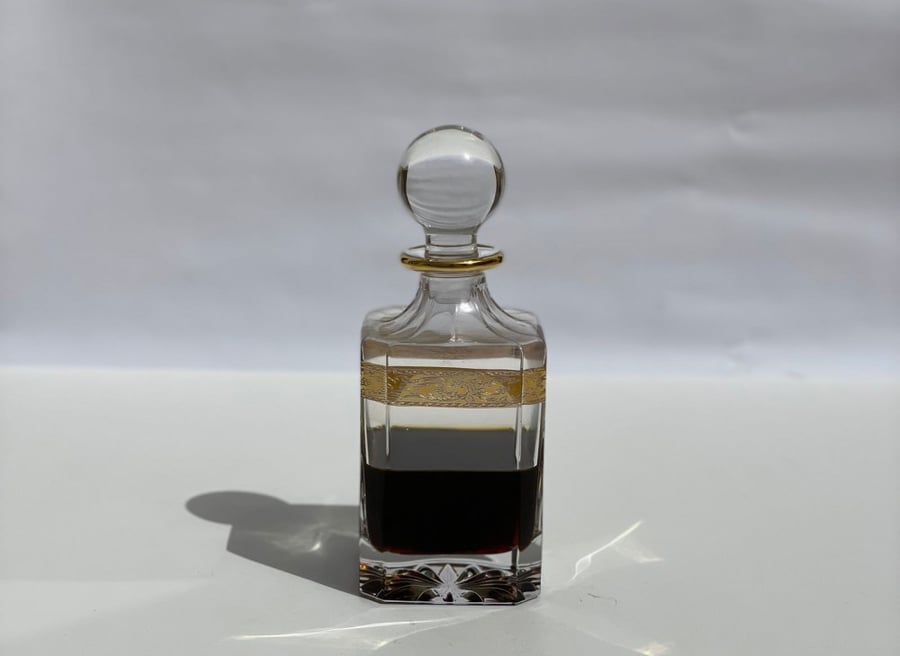 زيت عطري عنبر