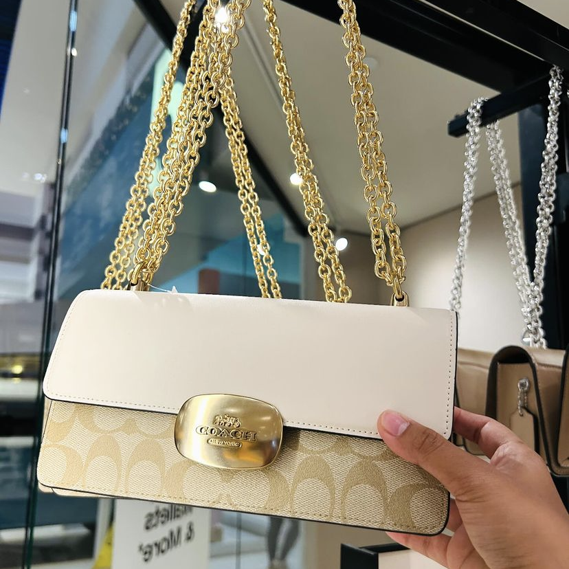 شنطة كوتش Eliza كولكشن جديد crossbody