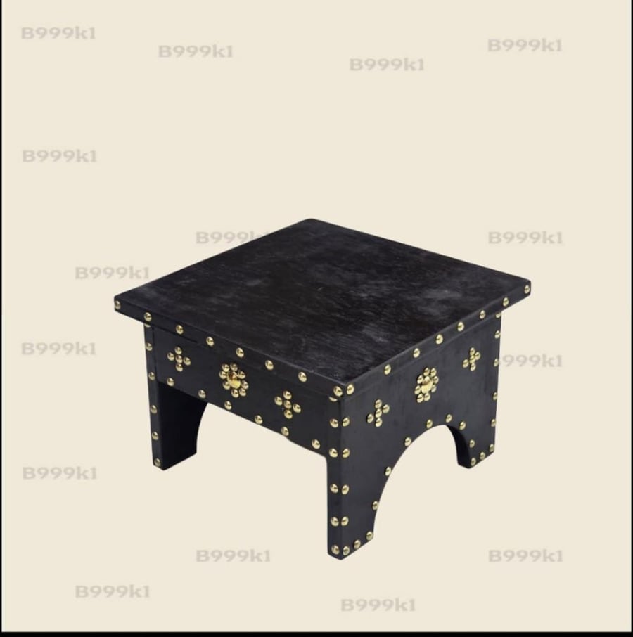 طاولة خدمه خشب تراثيه تصميم انيق يناسب المجالس  مقاس 30*30 سم مقاوم للماء