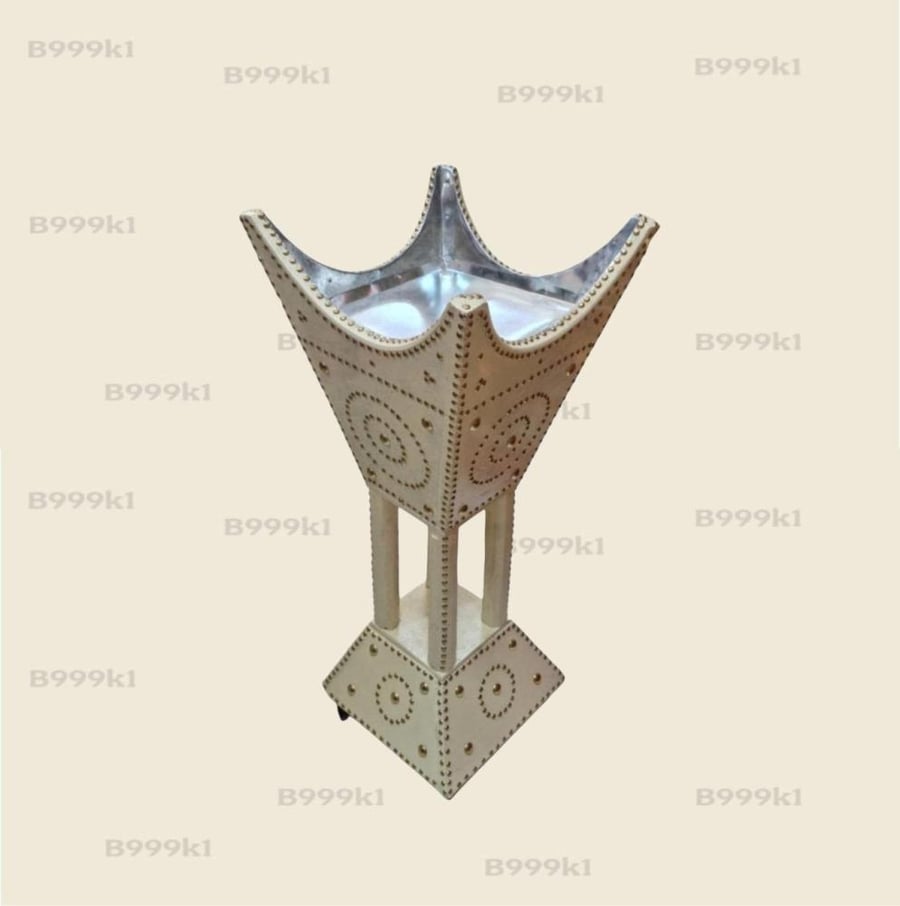 مبخره استاند تطريز عادي وسط