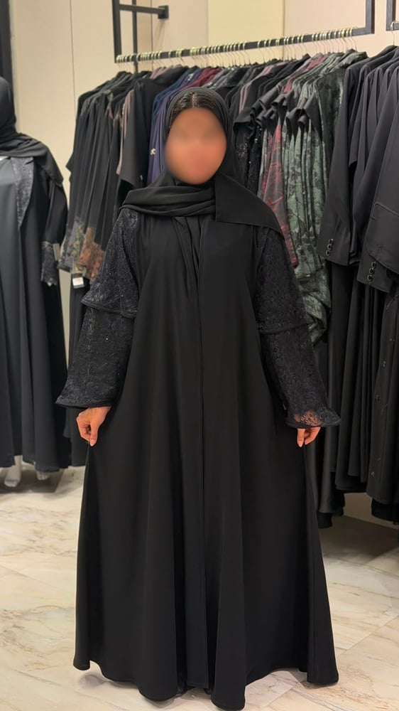 L26 - عباية كريب كوبرا دبل  كلوش