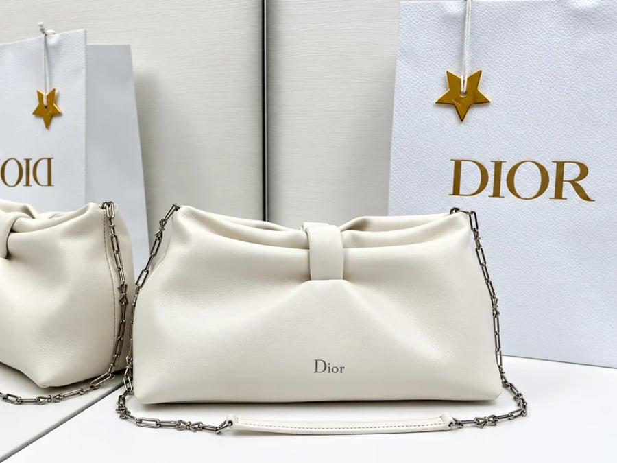 حقيبة Dior Bow الصغيرة – بتصميم الفيونكة
