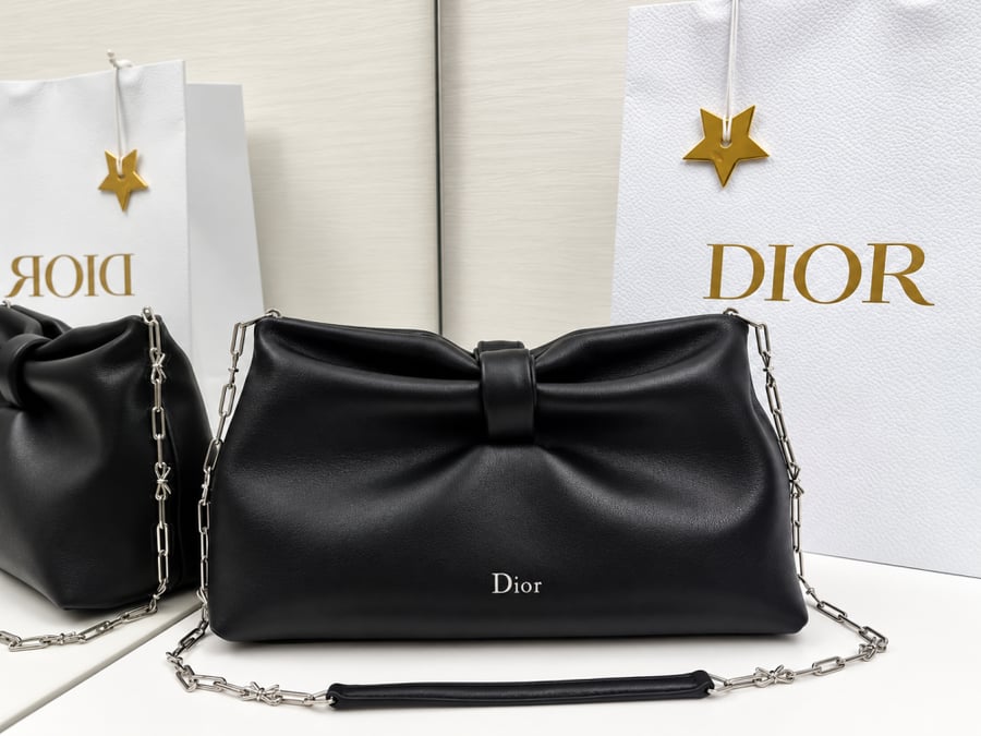 حقيبة Dior Bow الصغيرة – بتصميم الفيونكة