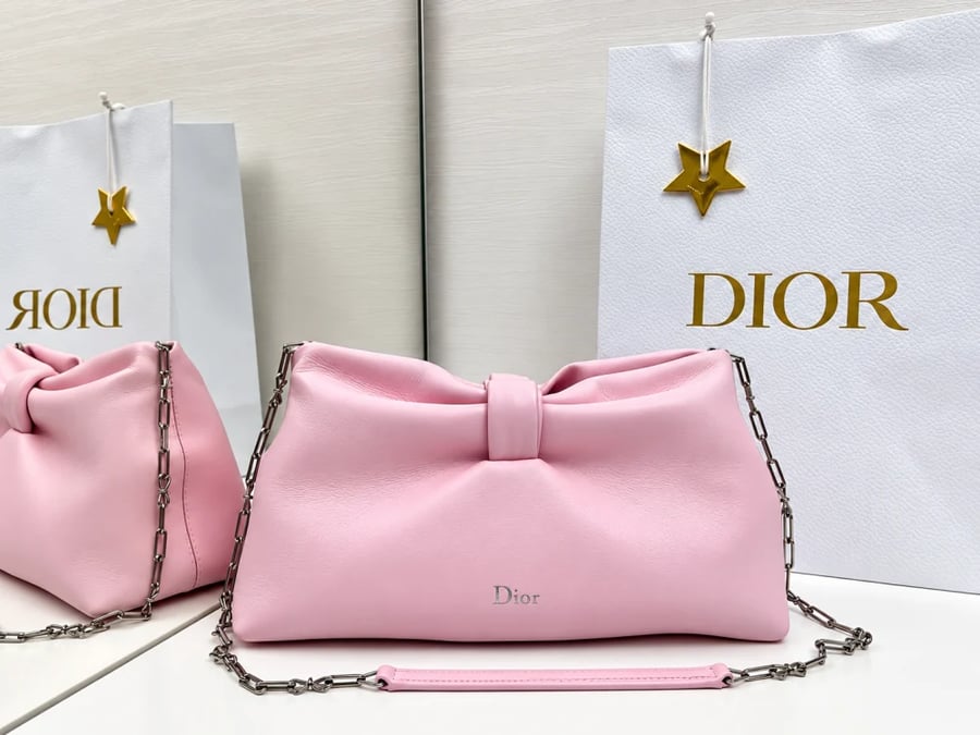 حقيبة Dior Bow الصغيرة – بتصميم الفيونكة