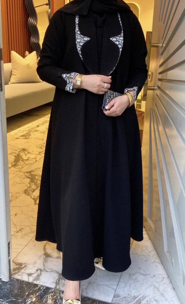 عبايه ديور