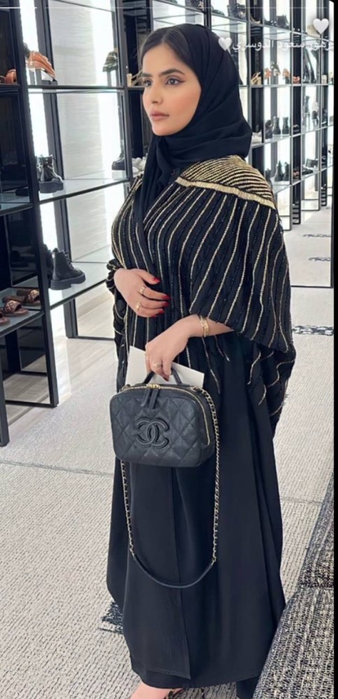 عباية زهور سعود