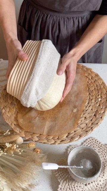 سلة تخمير الخبز البيضاوية المصنوعة من الخيزران