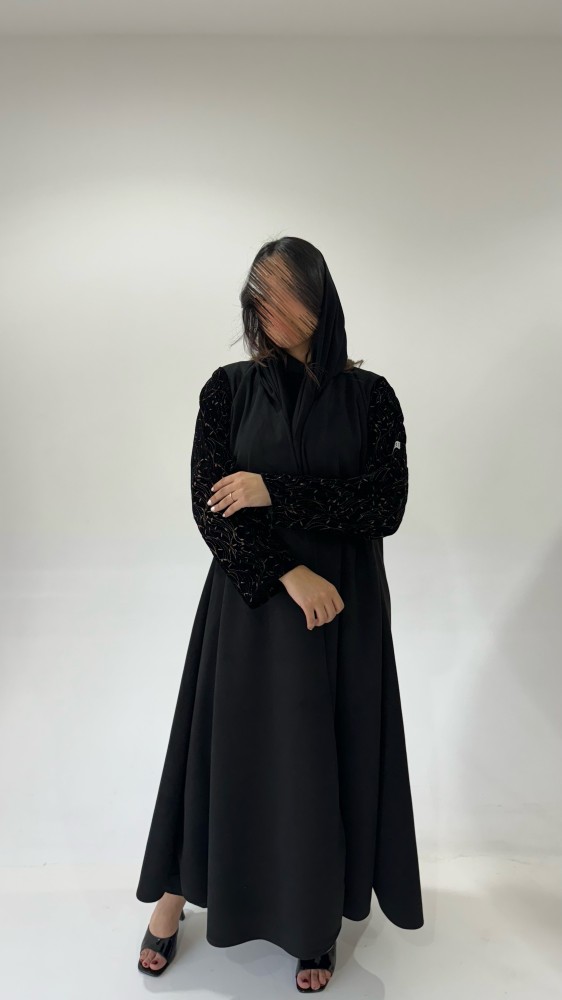 شامواه مع أكمام مخمل مطرزة