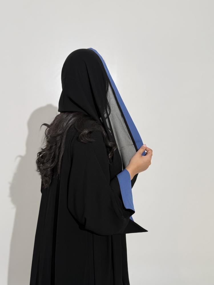 ملكي مع اسواره ازرق