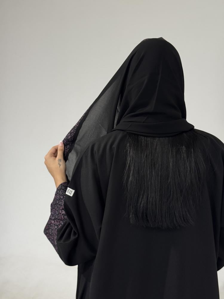 كتان مع أكمام ركامه بنفسجي