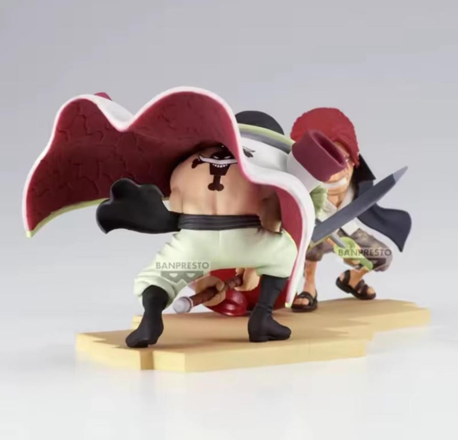Shanks and White Beard figure