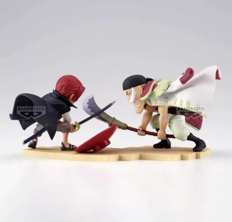 Shanks and White Beard figure