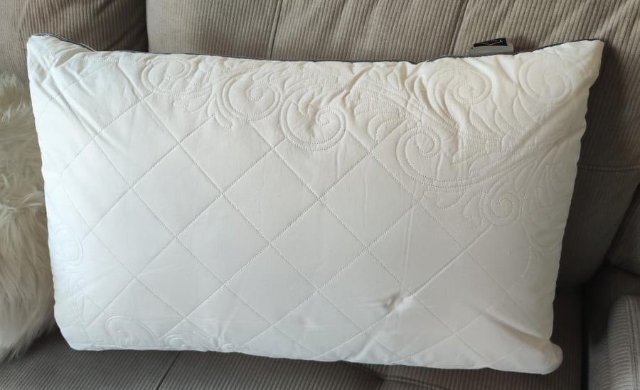 مخدة ( LUXURY IMPERIAL ) الفندقية