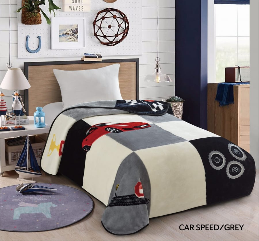 One-piece full-length blanket