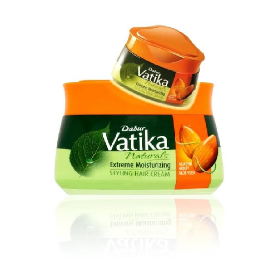 VATIKA VATIKA NATURALS EXTREME ترطيب تصفيف الشعر كريم مع اللوز والعسل والصبار 210 مل)