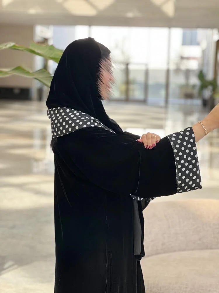 عباية لؤلؤة المخمل