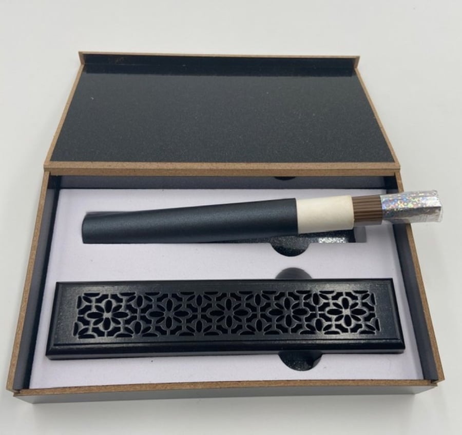 Mabkhara of Oud sticks Moroccan in box