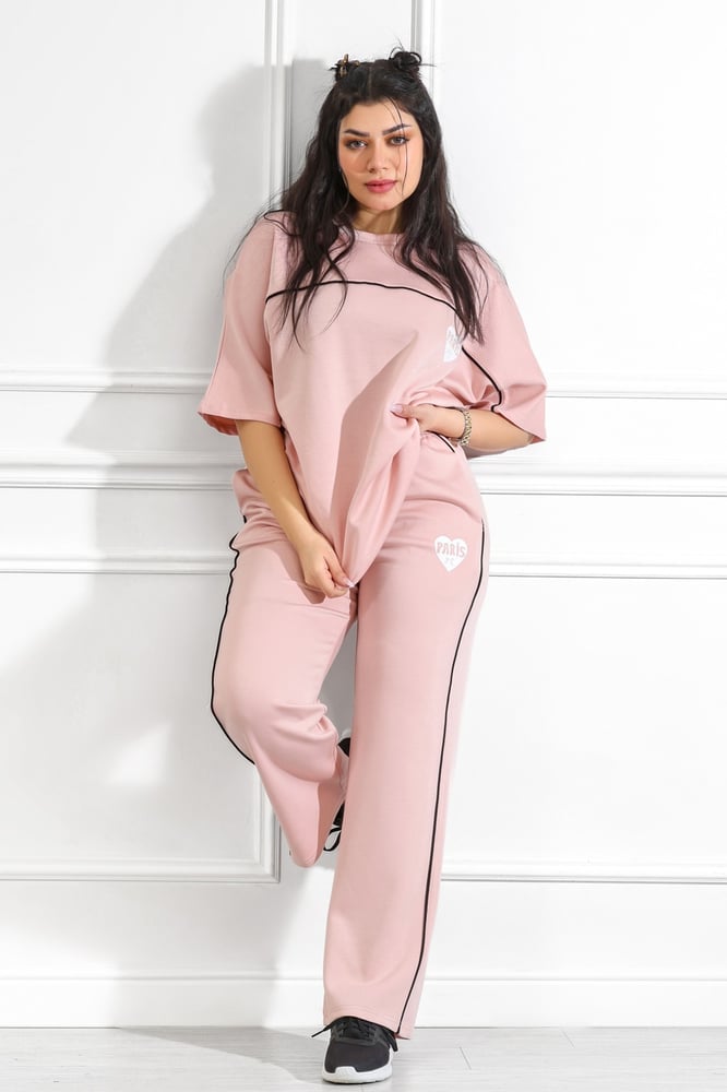 Women's casual tracksuit with mid-length sleeves, featuring a horizontal white stripe on the t-shirt and a vertical stripe on the pants.