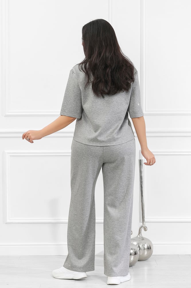 Women's casual medical tracksuit, short-sleeved t-shirt with shiny sequins and pants with a side pocket