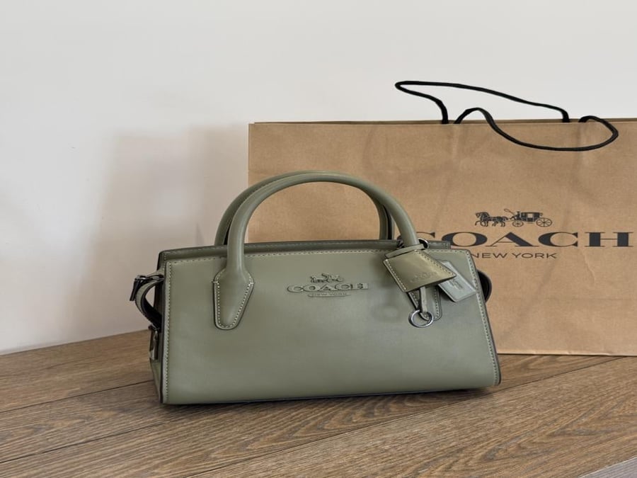 حقيبة كوتش اندريا كاري فوري | Coach Andrea Carryall Bag