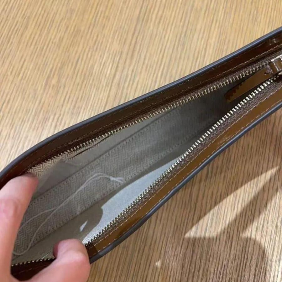 حقيبة توري بورش ايمرسون شولدر لماع تصل خلال ٢-٤ اسابيع