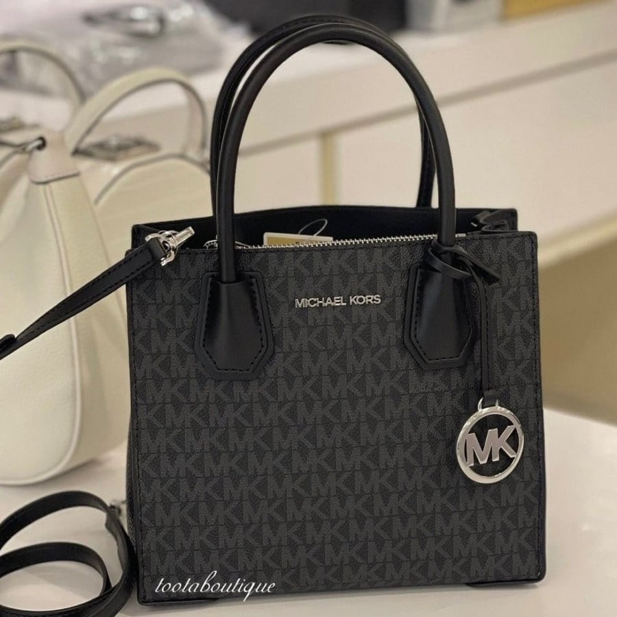 شنطة مايكل كورس ميرسير كروس بدي فوري | Michael Kors Mercer Medium Messenger Bag