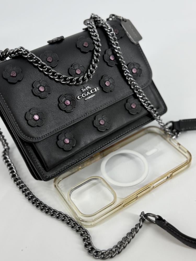 حقيبة كوتش ميني كلير مورد فوري | Coach Mini Klare Floral Appliqué Bag - Black