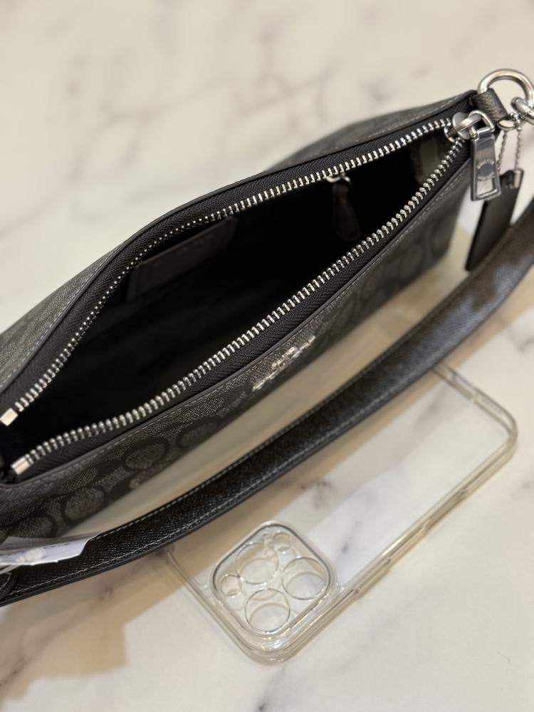 حقيبة كوتش شارلوت فوري Coach Charlotte Signature