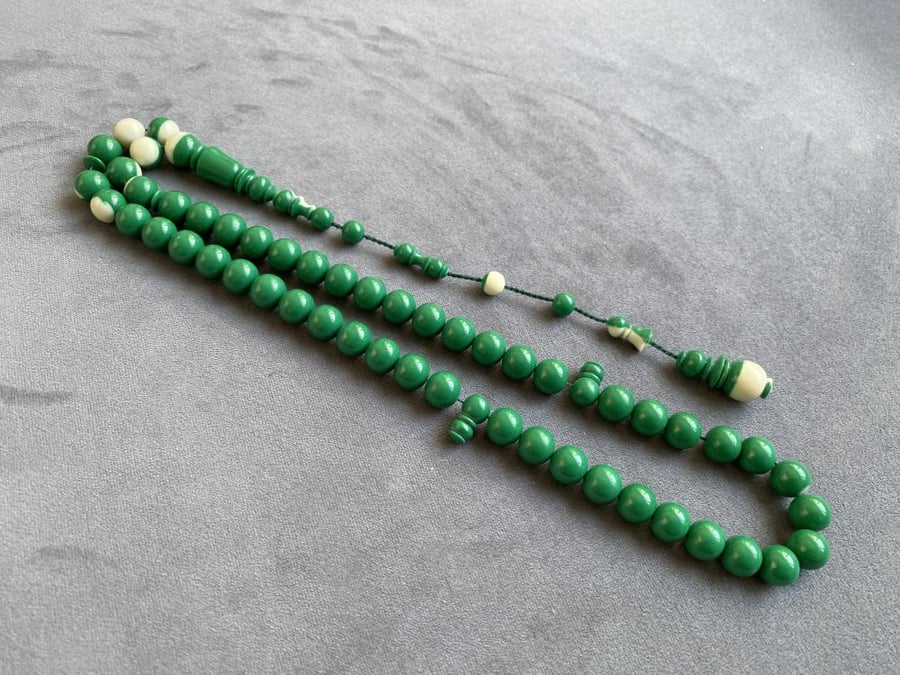 Green billiard rosary