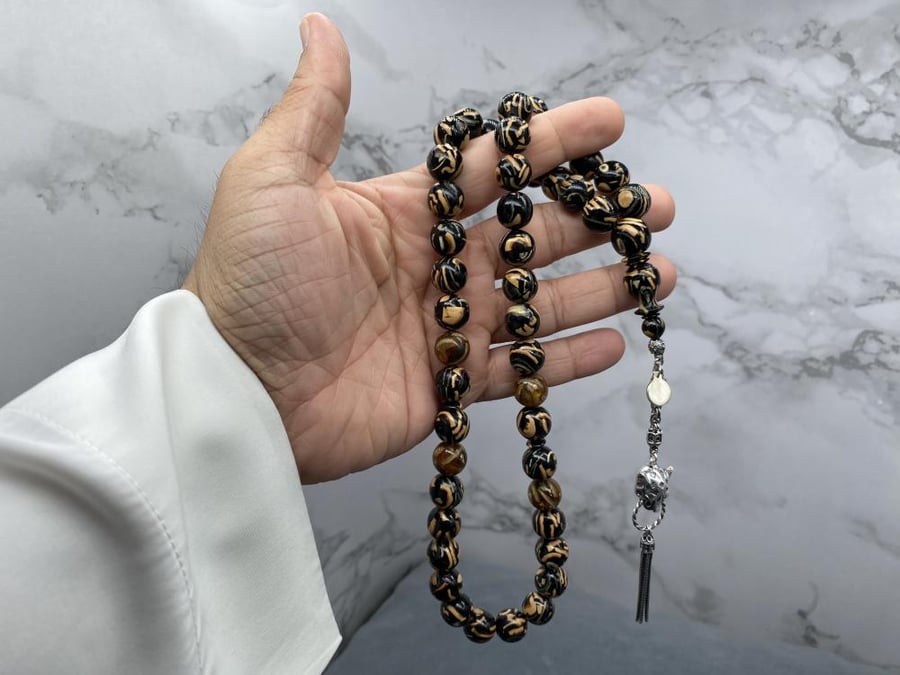 لقاء المفترسين 3