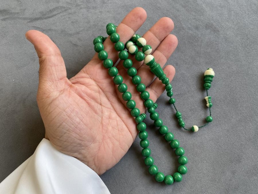 Green billiard rosary