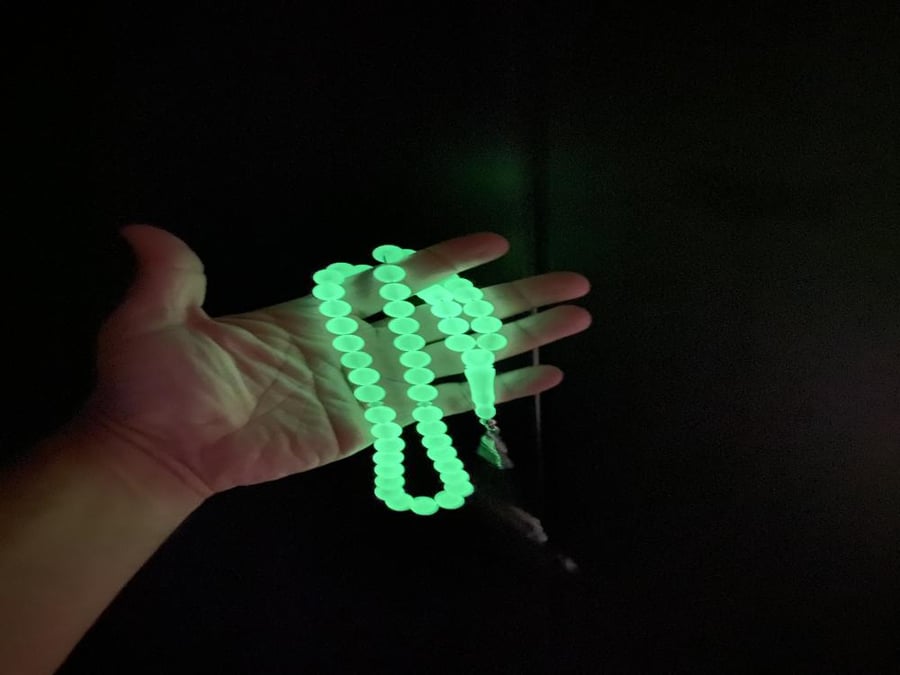 Illuminated tasbih with beads
