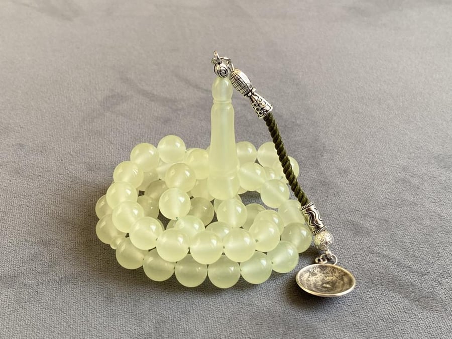 Illuminated tasbih with beads