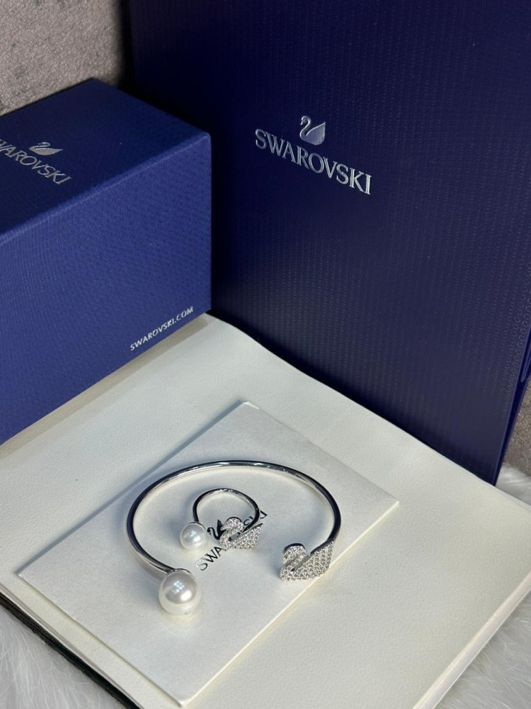 طقم سوارفسكي Swarovski