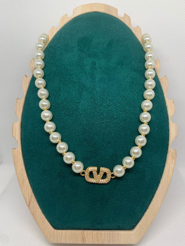 سلاسل فلنتينو VALENTINO