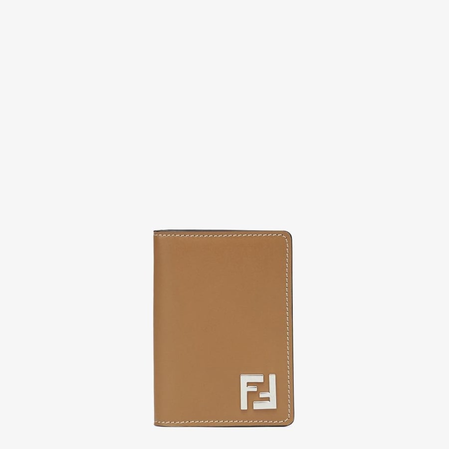 محفظة Fendi - بيج