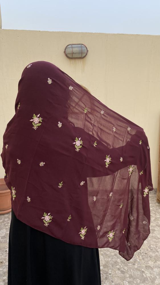 طرحه ليزر مطرزة