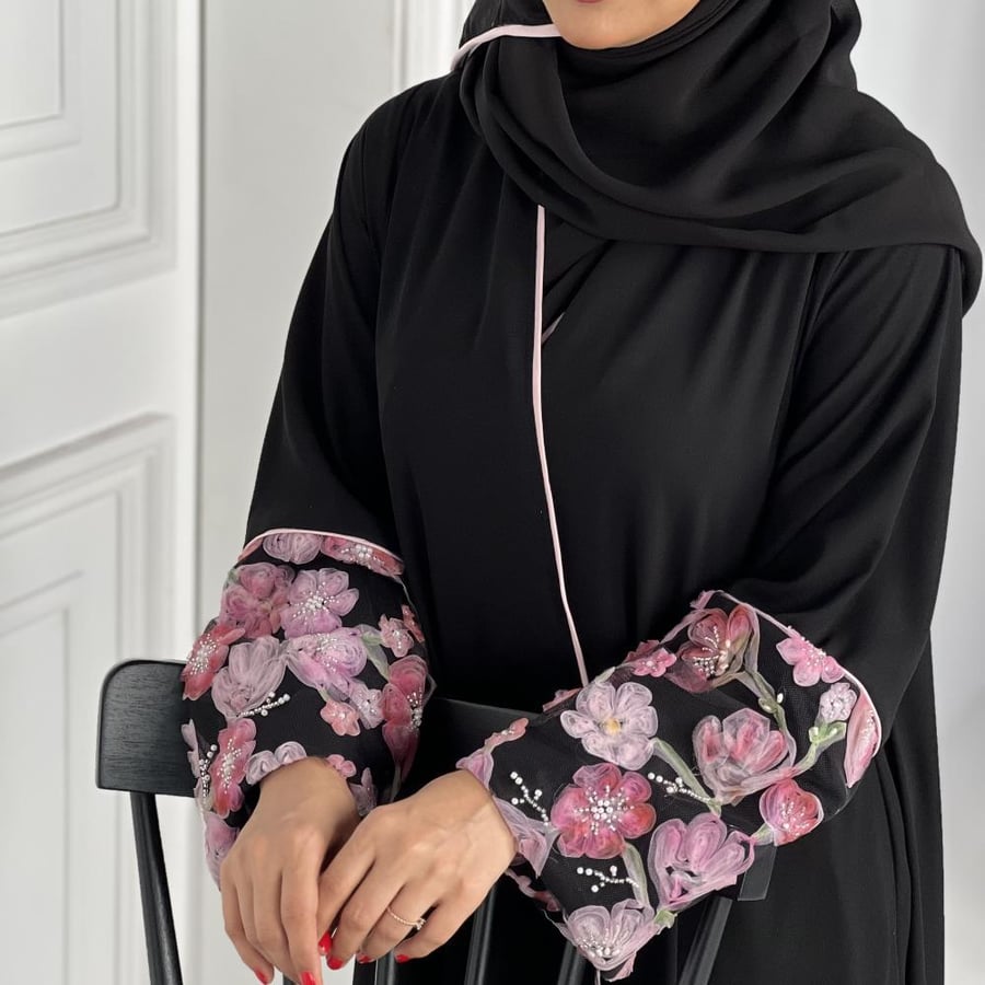 عبايه ورد ملون