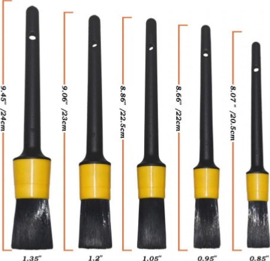 Plastic cleaning brush set
