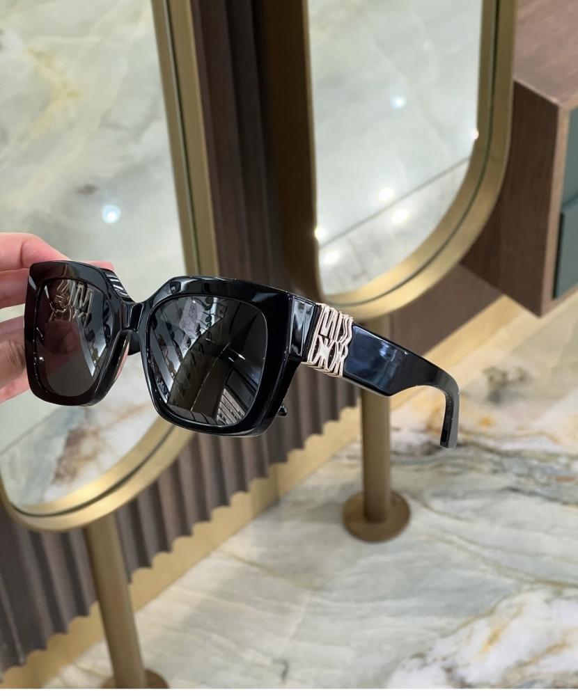 ديور نظارة شمسية كبيرة | Dior Large Sunglasses