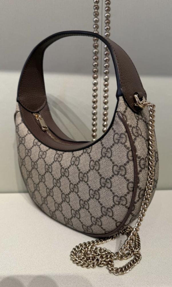 قوتشي ميني نصف القمر | Gucci mini half-moon