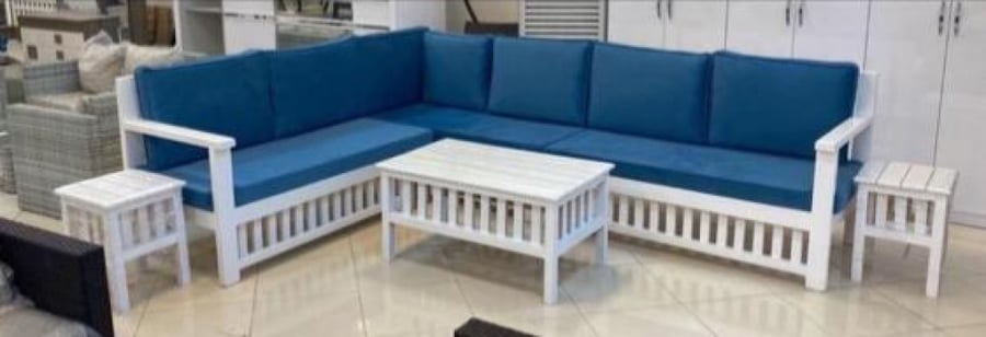جلسة خشب سويدي حرف L ٦ متر + طاولة كبير +٢طاولة خدمة