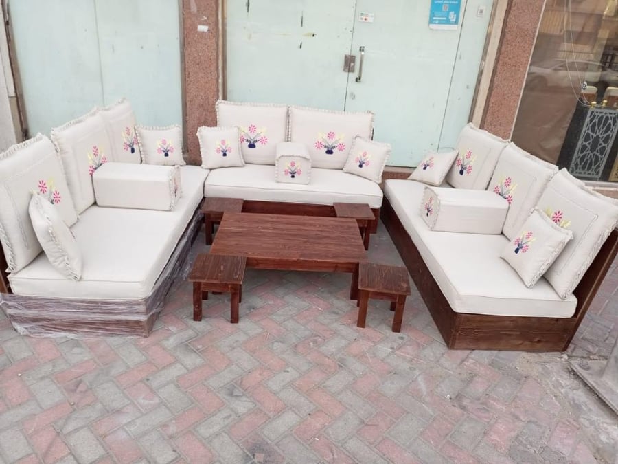 متر تطريز ريفي + الخشب