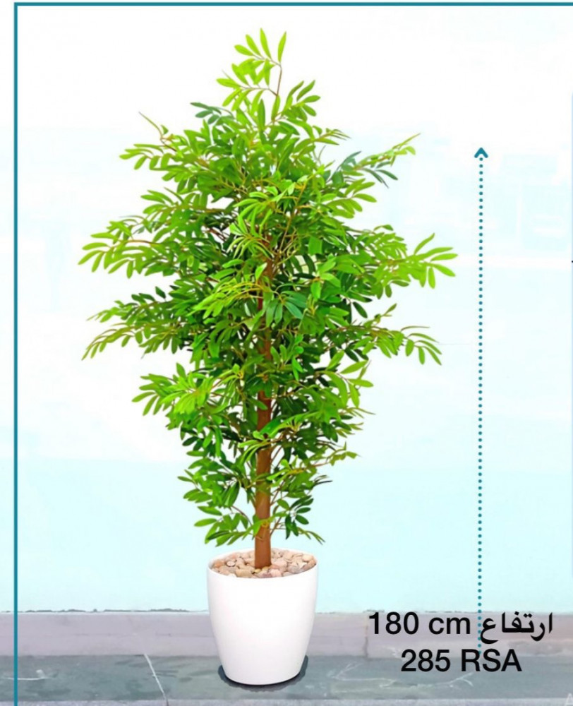 اشجار صناعية خضراء